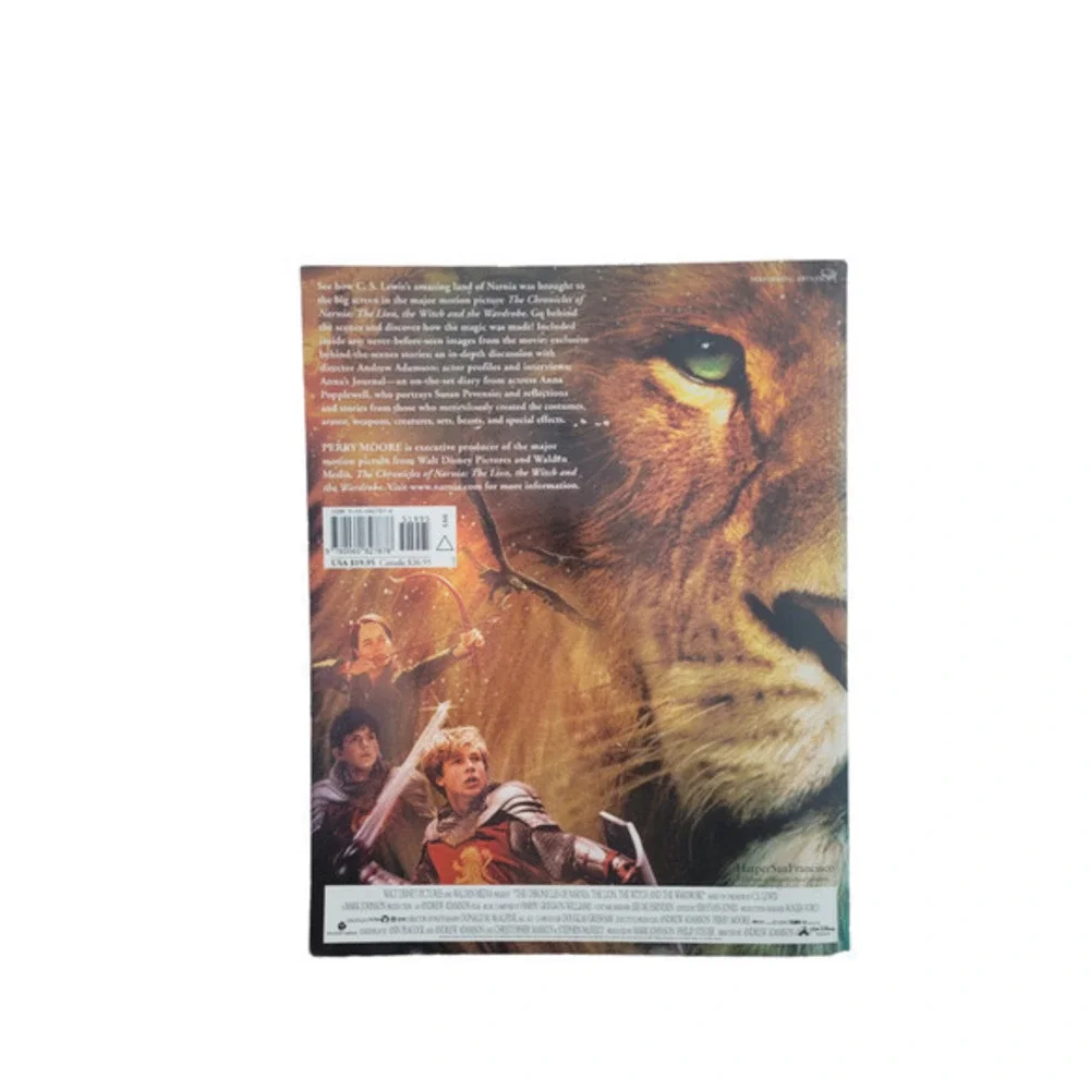 Walt Disney Picture, The Chronicles‎ of Narnia Fantasy 2005 Paperback Book
